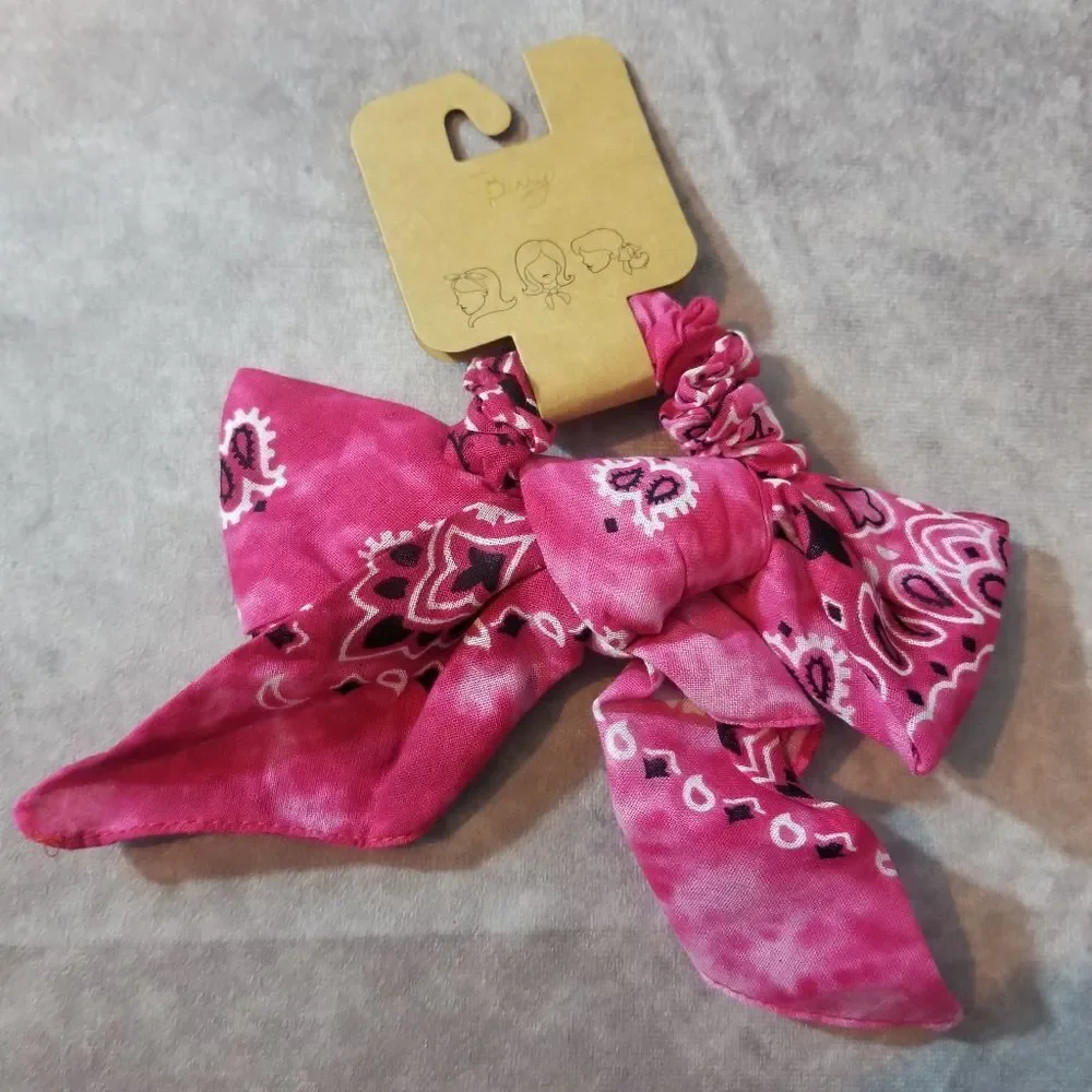 Bundle of 4 Brand New Hair Scrunchies‎